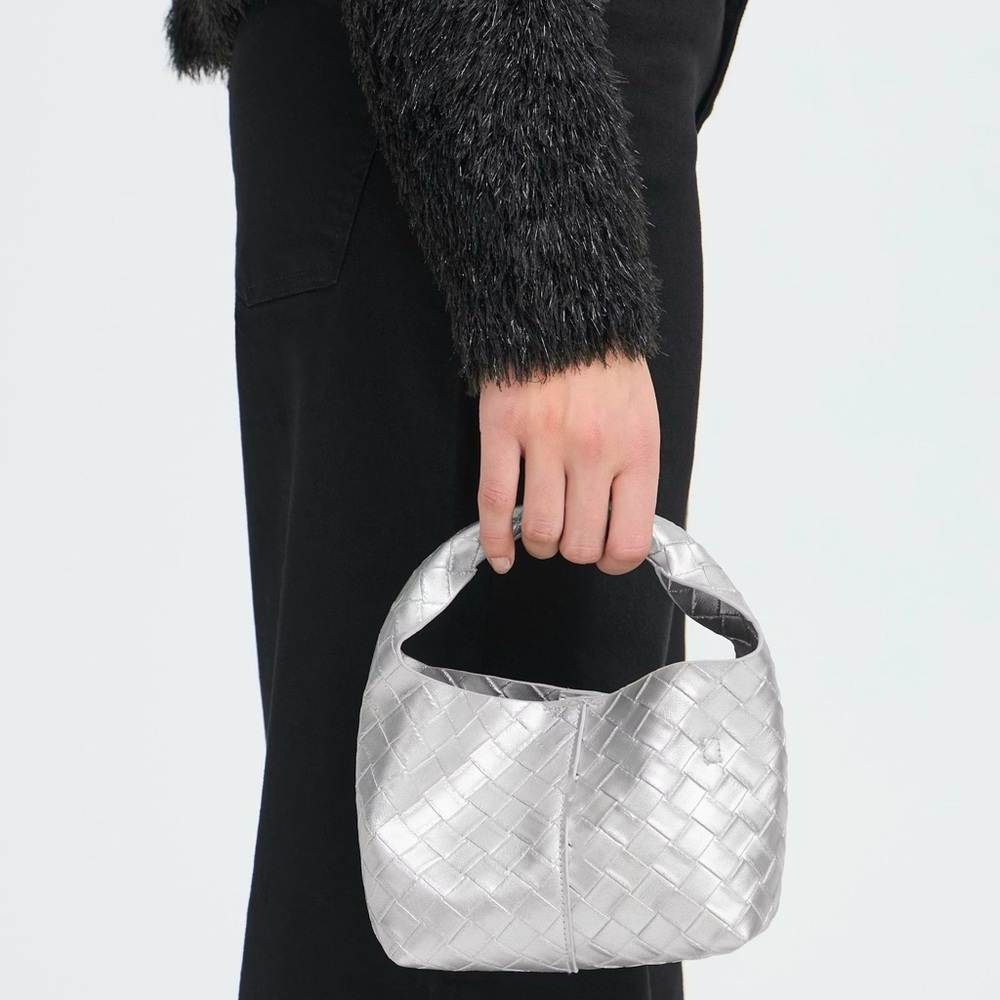 ISHI Silver Woven Crossbody Handbag – Danish Brand - Picture 6 of 9